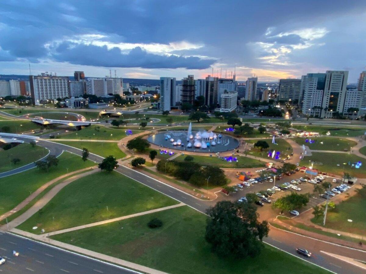 Flat Encantador No 7º Com Vista Pra Torre De Tv บราซิเลีย ภายนอก รูปภาพ